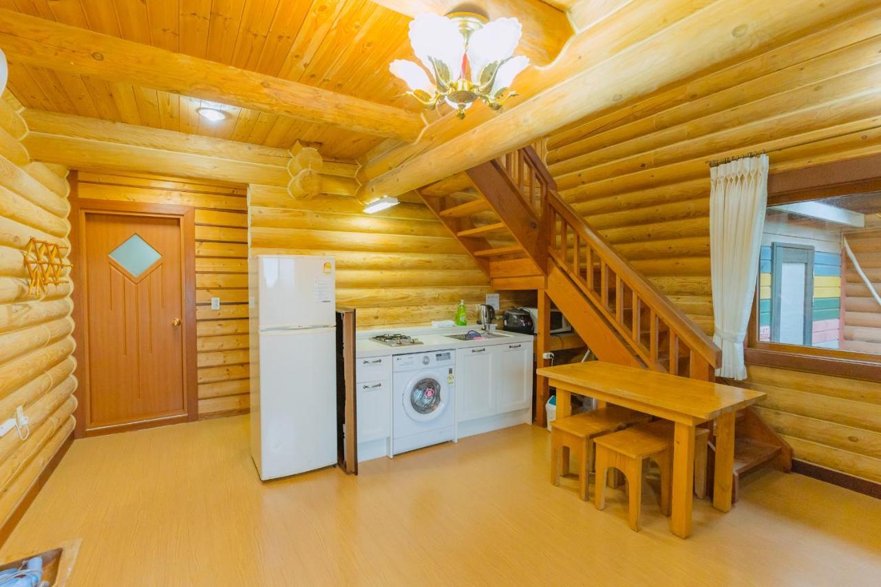 Jungmun Log Pension & Resort Seogwipo Zewnętrze zdjęcie