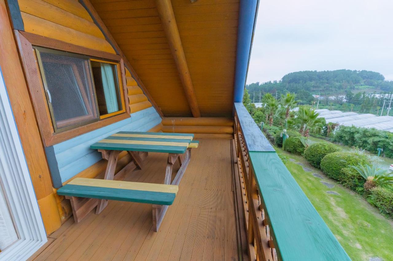 Jungmun Log Pension & Resort Seogwipo Zewnętrze zdjęcie