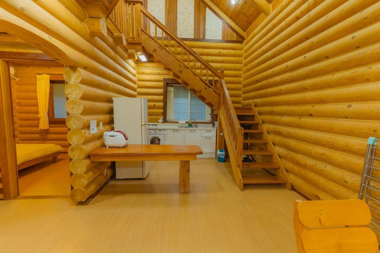 Jungmun Log Pension & Resort Seogwipo Zewnętrze zdjęcie