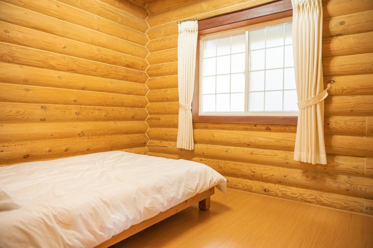 Jungmun Log Pension & Resort Seogwipo Zewnętrze zdjęcie