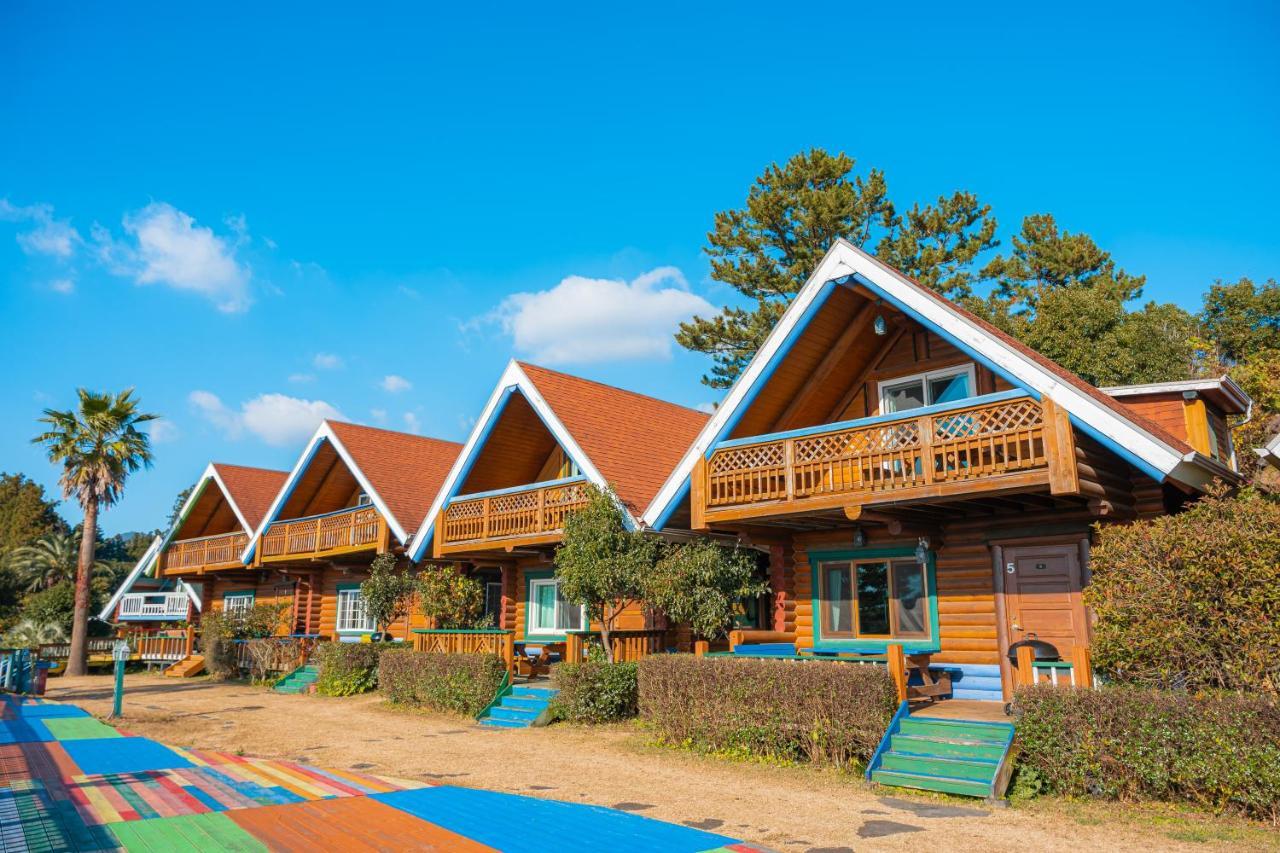 Jungmun Log Pension & Resort Seogwipo Zewnętrze zdjęcie