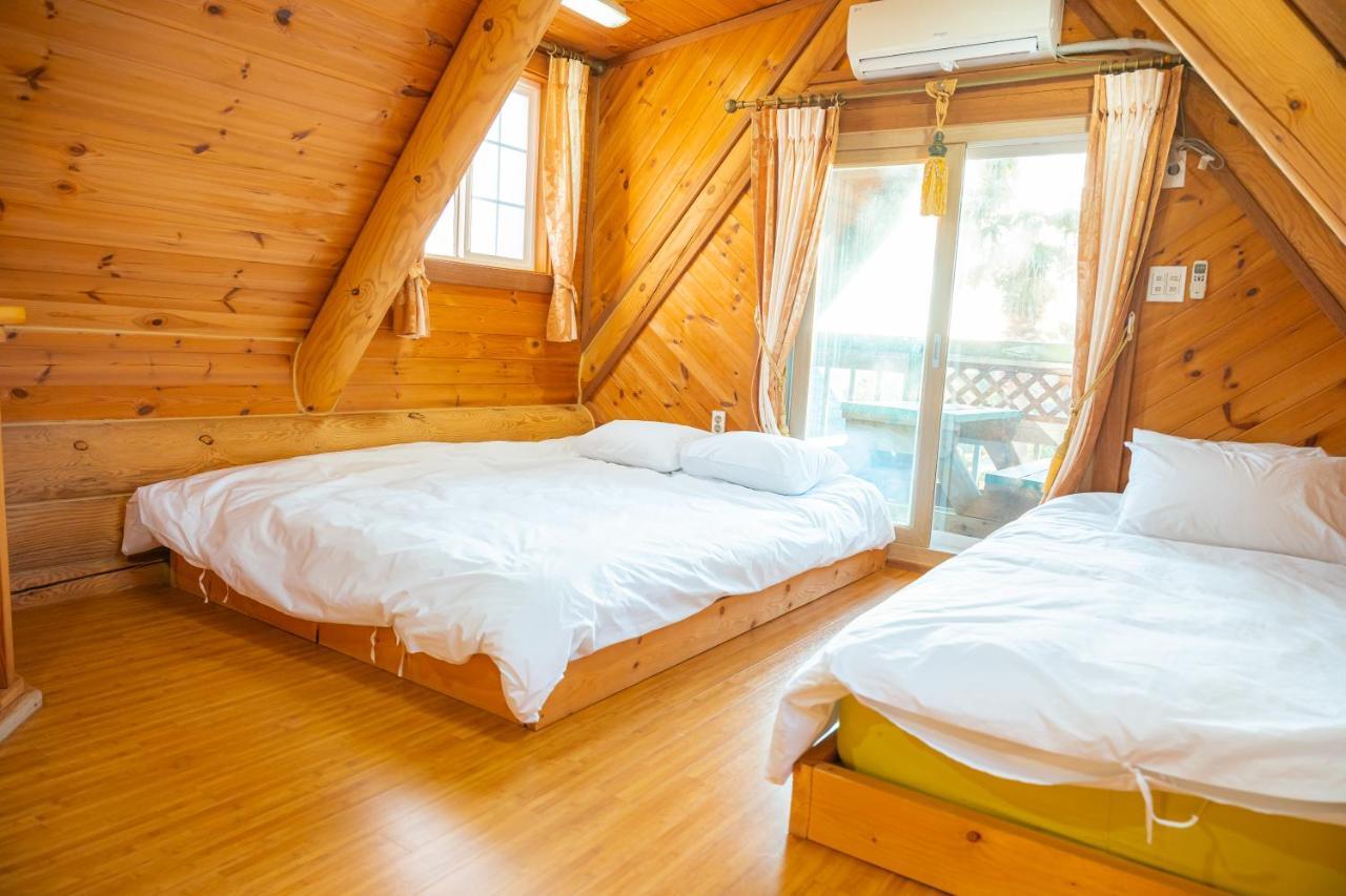 Jungmun Log Pension & Resort Seogwipo Zewnętrze zdjęcie
