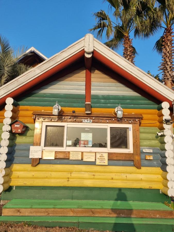 Jungmun Log Pension & Resort Seogwipo Zewnętrze zdjęcie