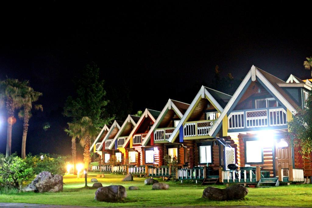Jungmun Log Pension & Resort Seogwipo Zewnętrze zdjęcie