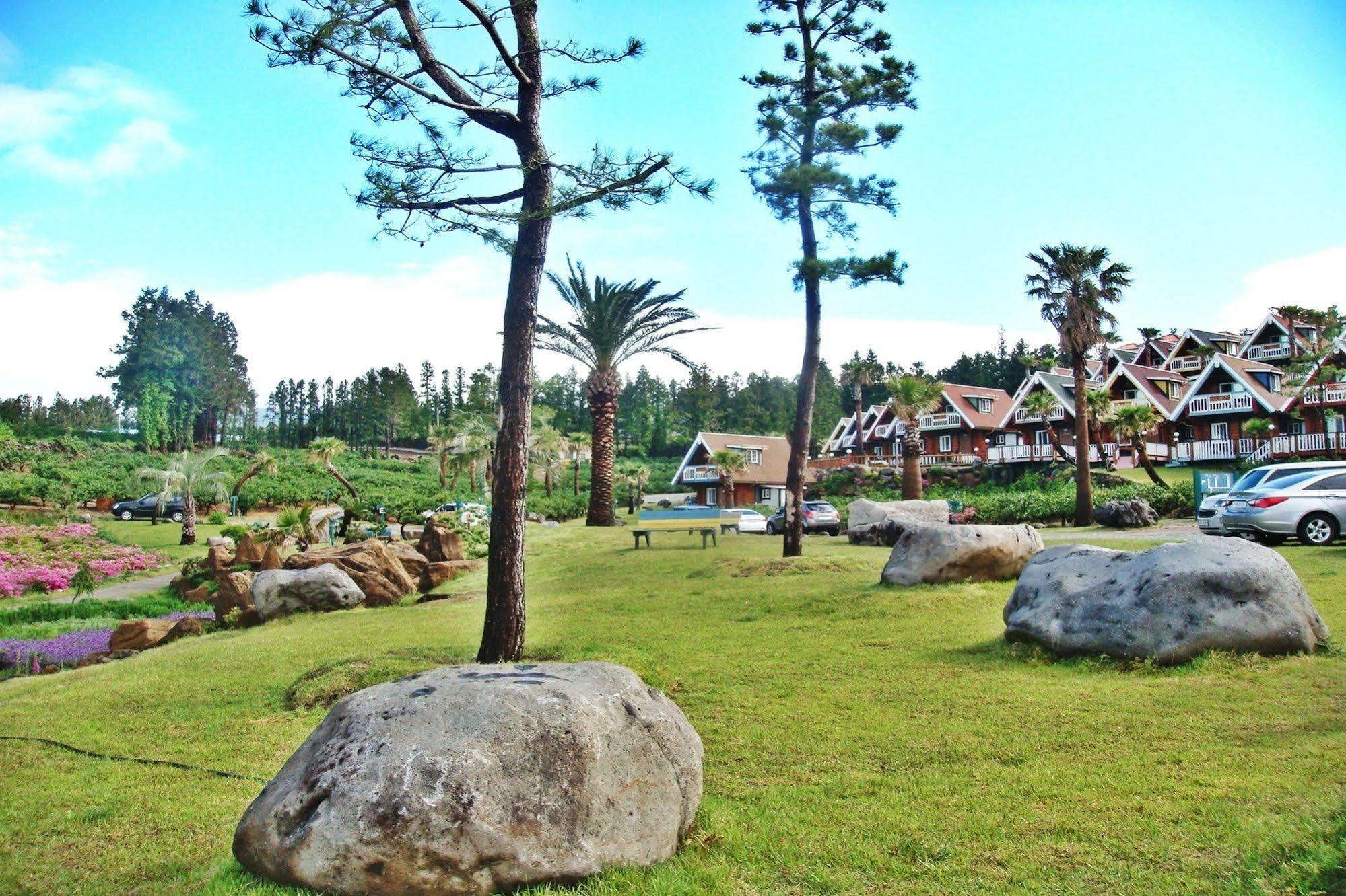 Jungmun Log Pension & Resort Seogwipo Zewnętrze zdjęcie